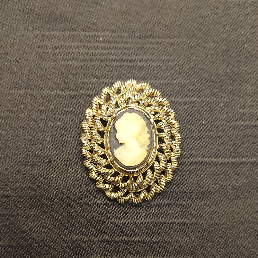 Elegant Gold Cameo Brooch 25$